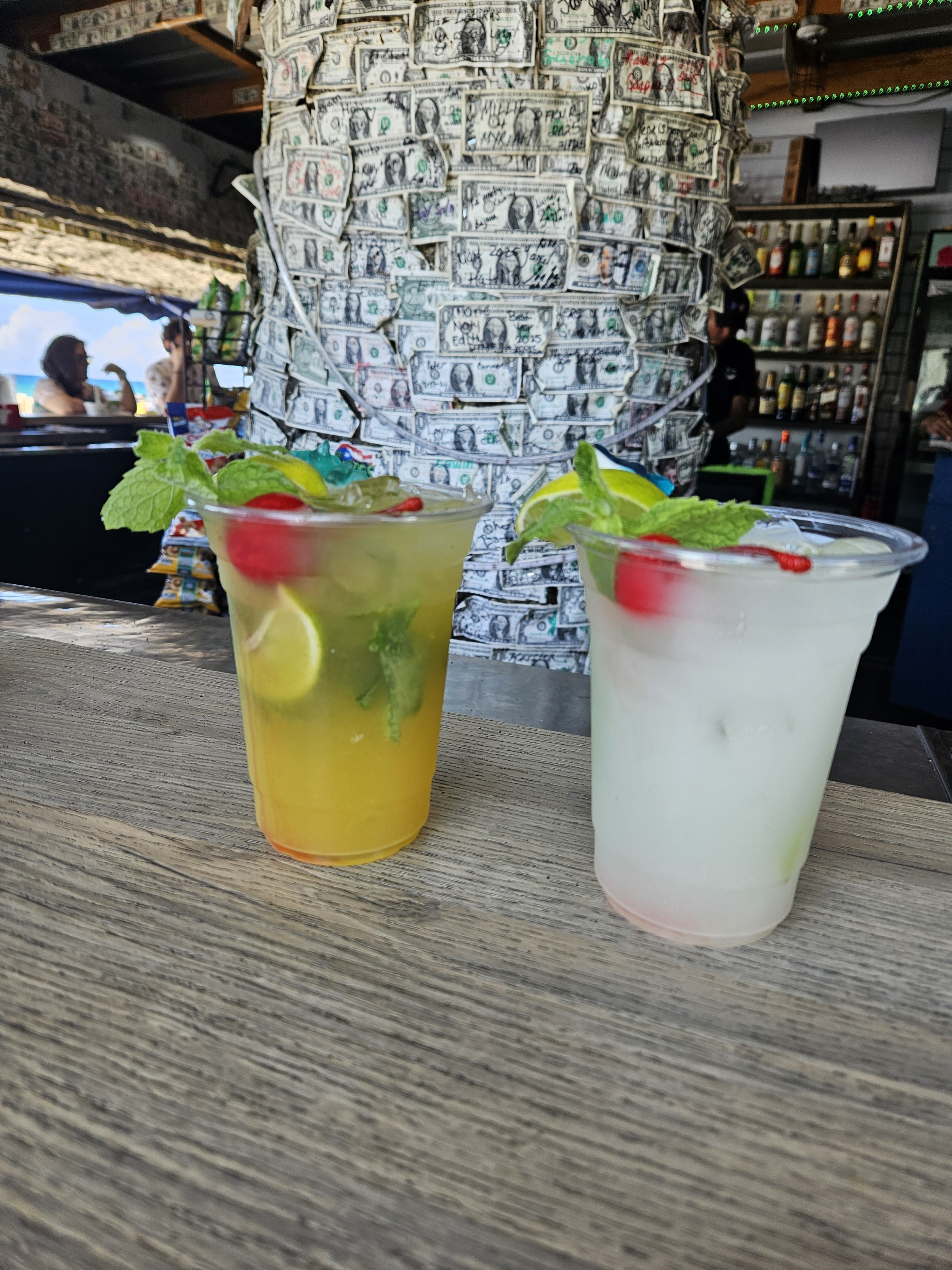 Ambiente en El Varadero's Pub