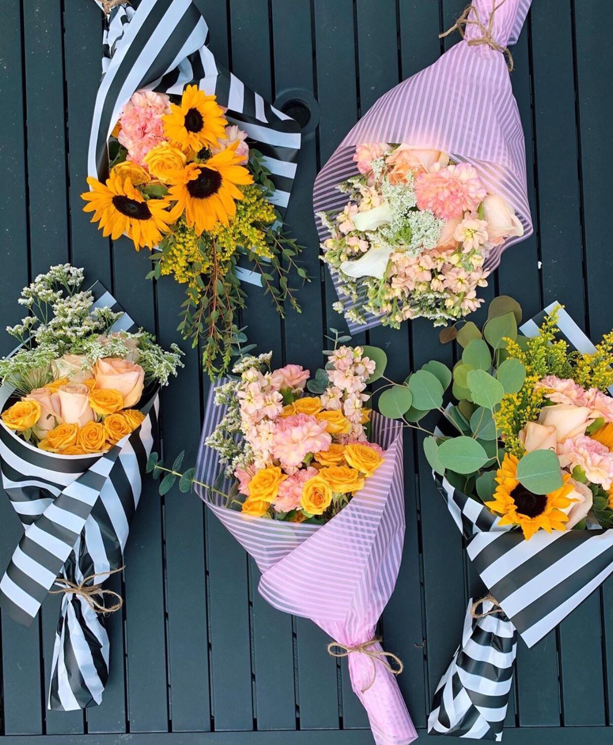 Bouquet nupcial elegante en D'Flor Flowers Boutique