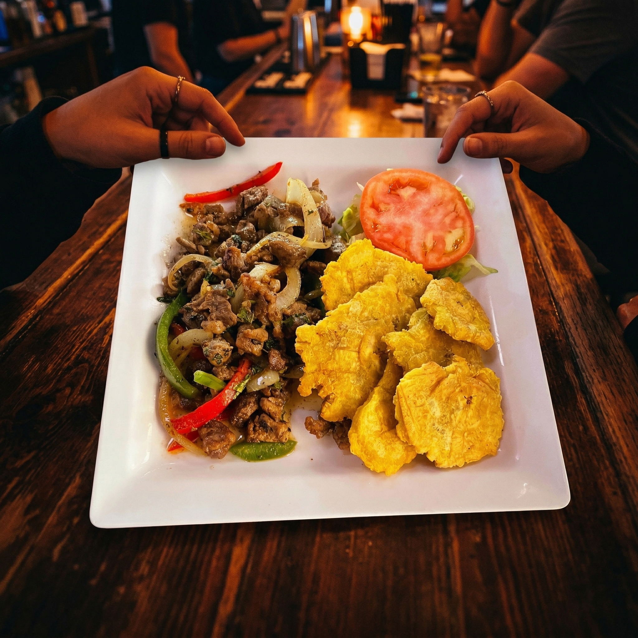 Comida puertorriqueña en The Lab Restaurant