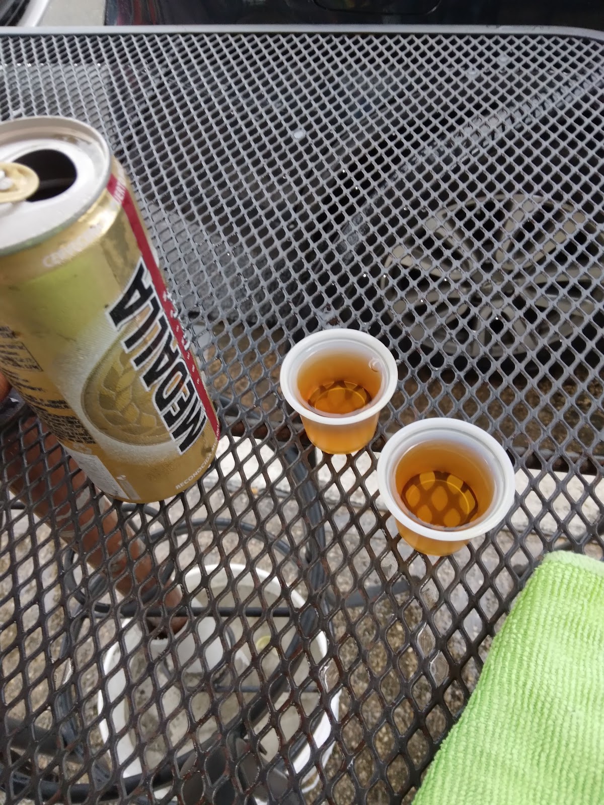 Noche en Cuchis Beach Bar