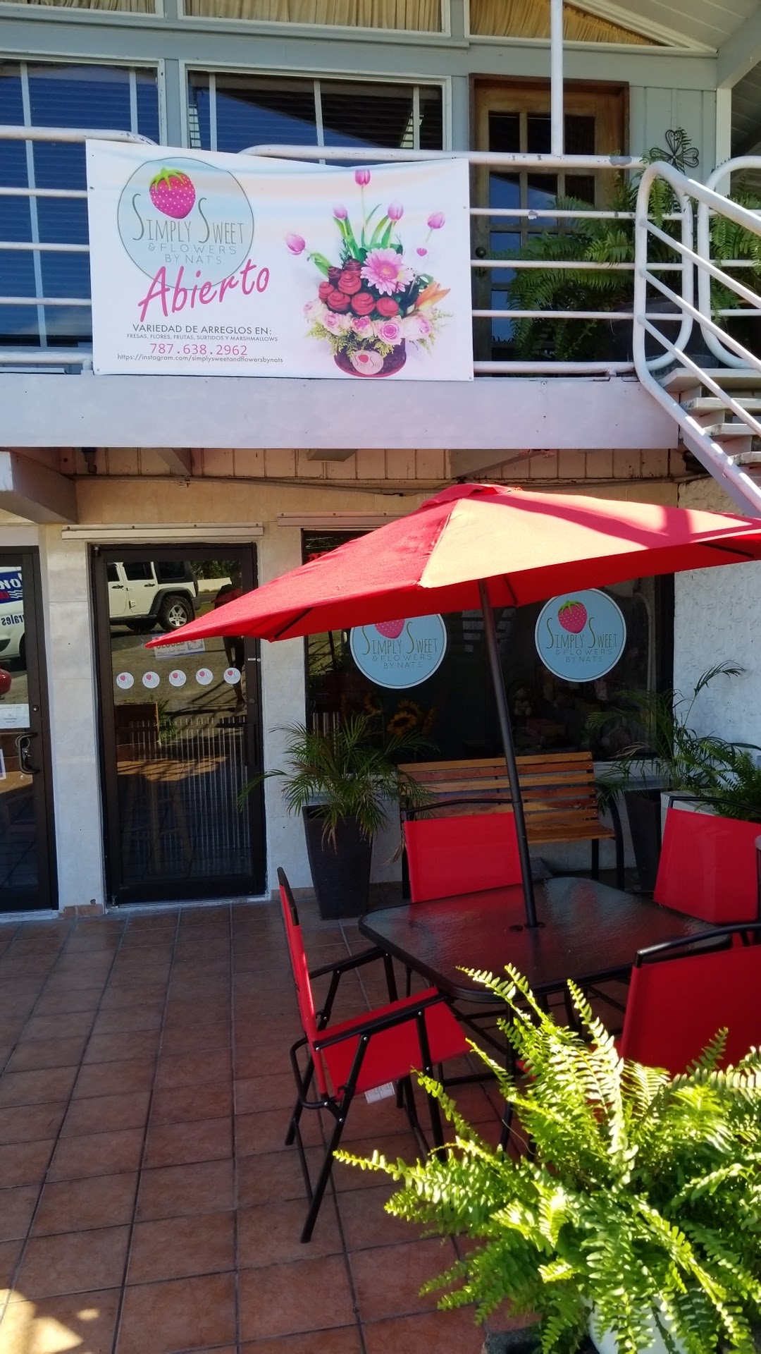 Gourmet chocolate strawberries