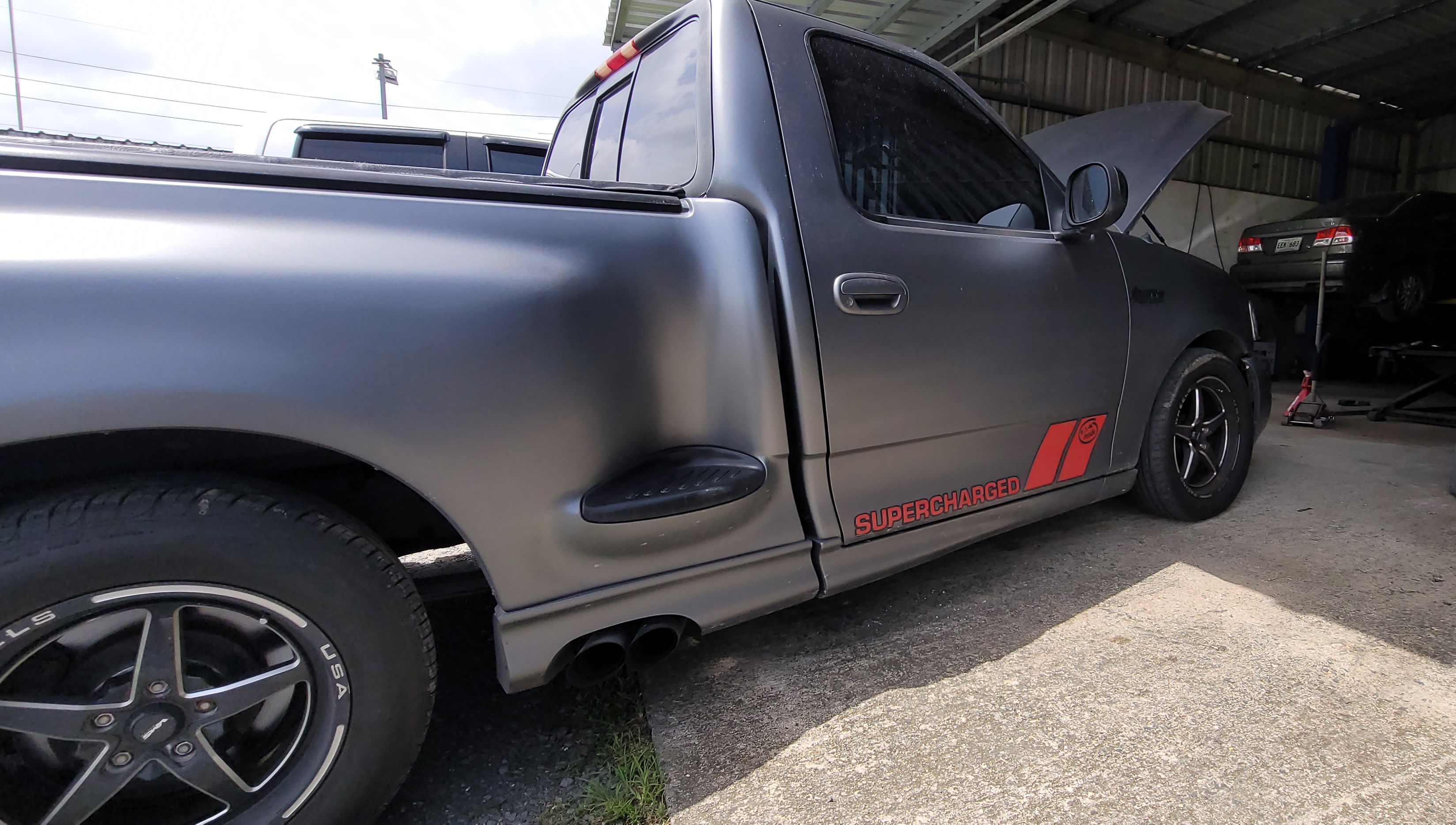 Ankylo Automotive shop