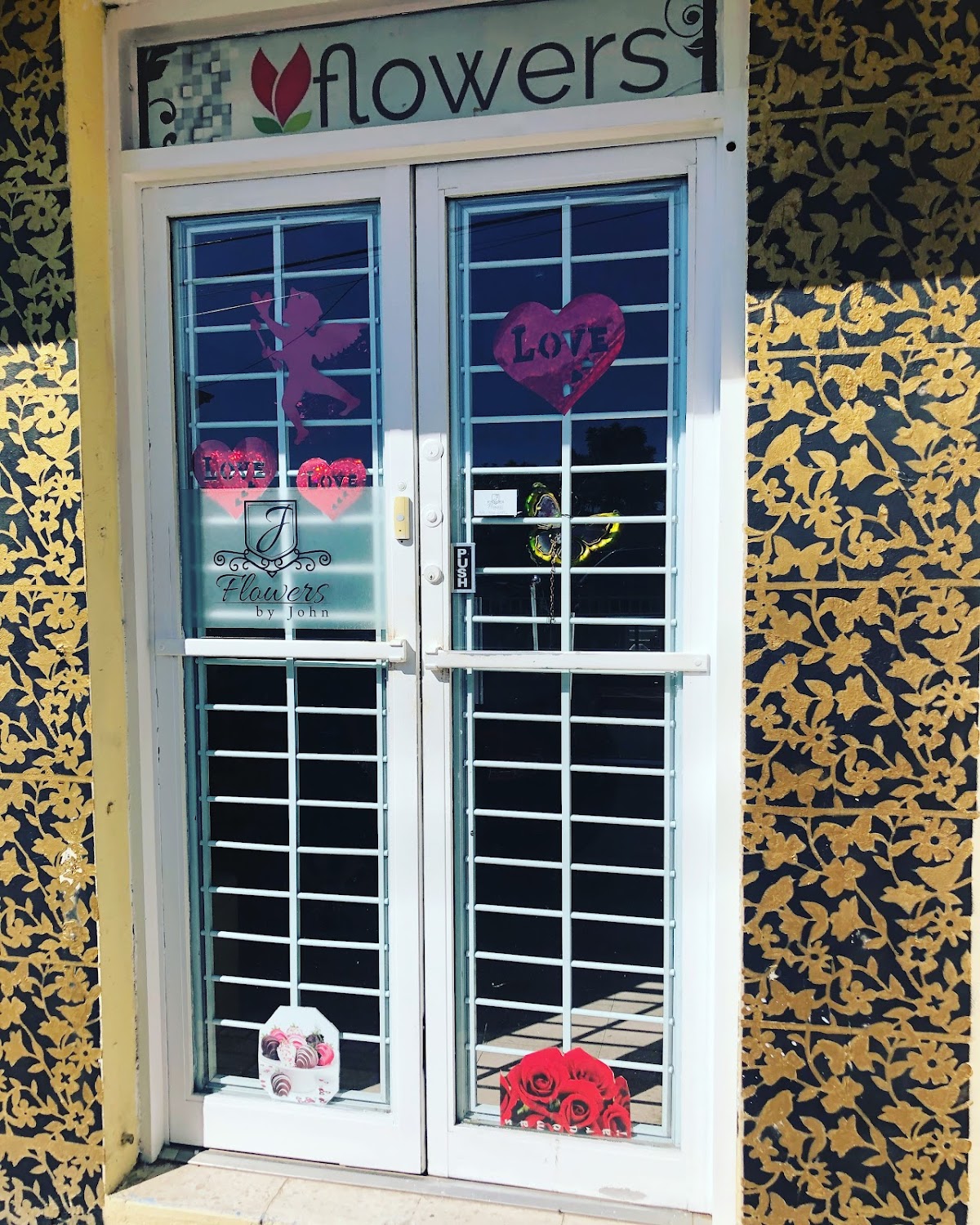 Arreglo floral artesanal