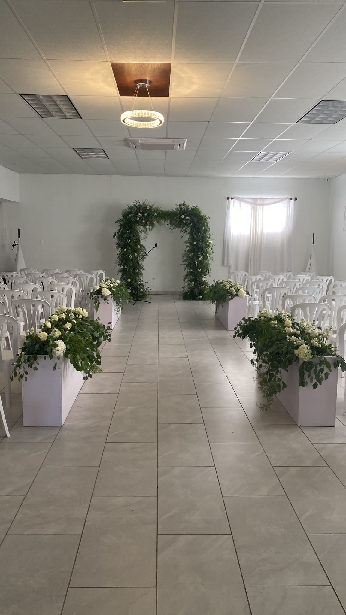 Decoración tropical para evento