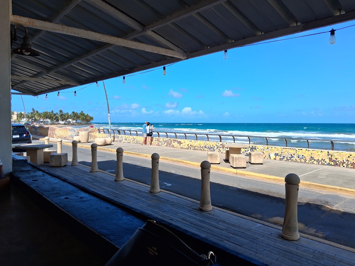 Surf and eat at Boardrider's