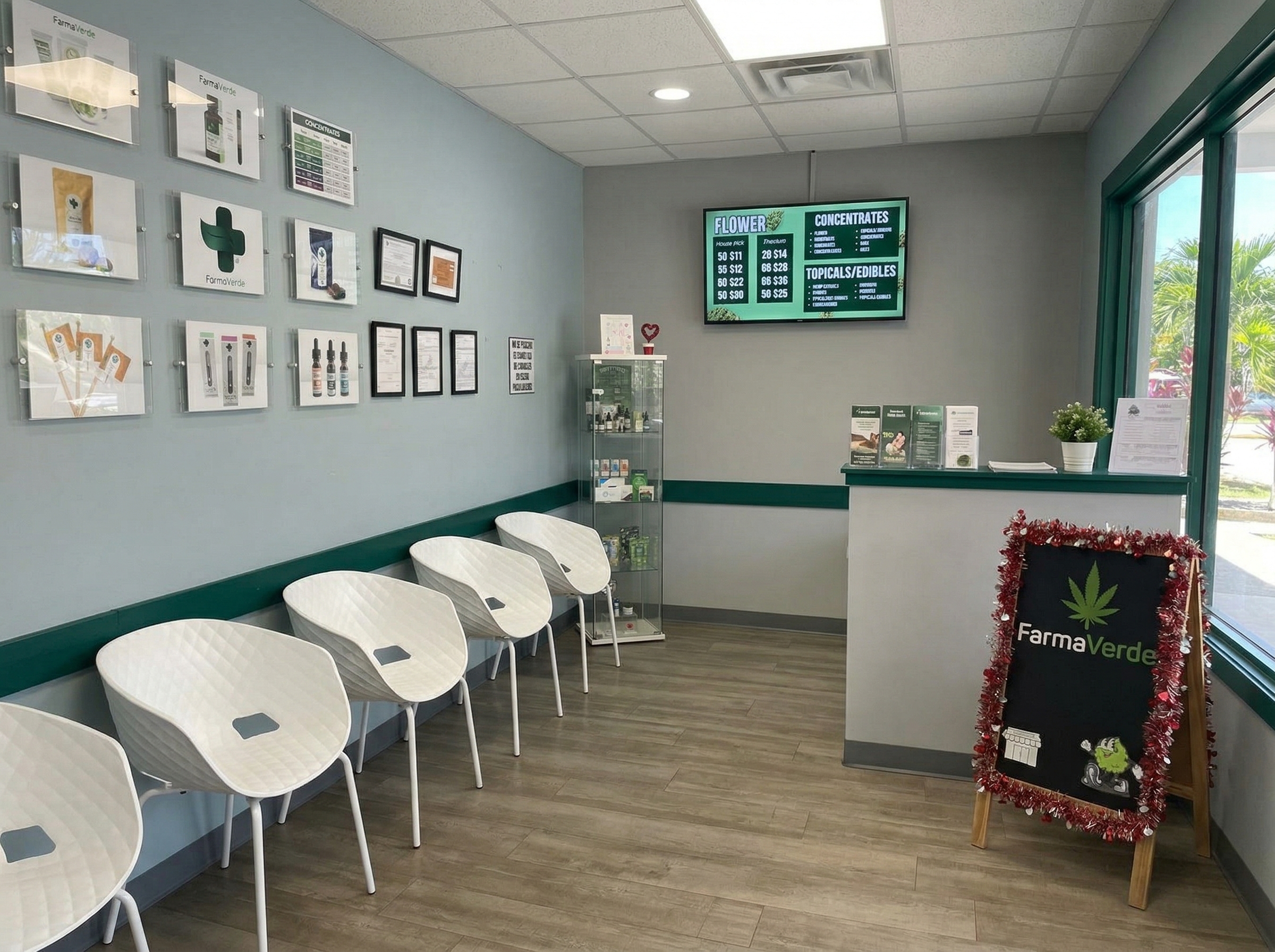 Interior del dispensario FarmaVerde