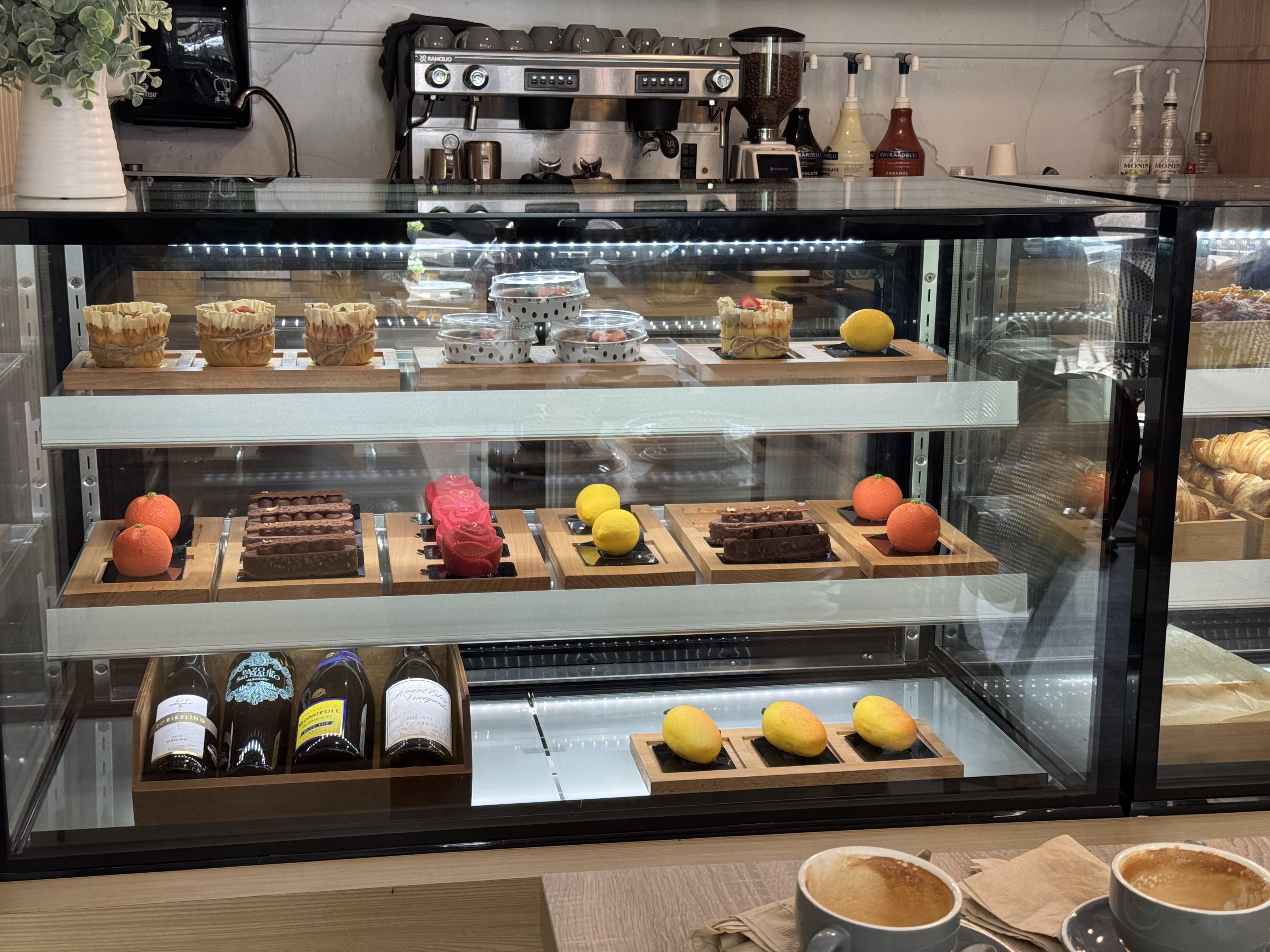 Pâtisserie La Crème Aguadilla