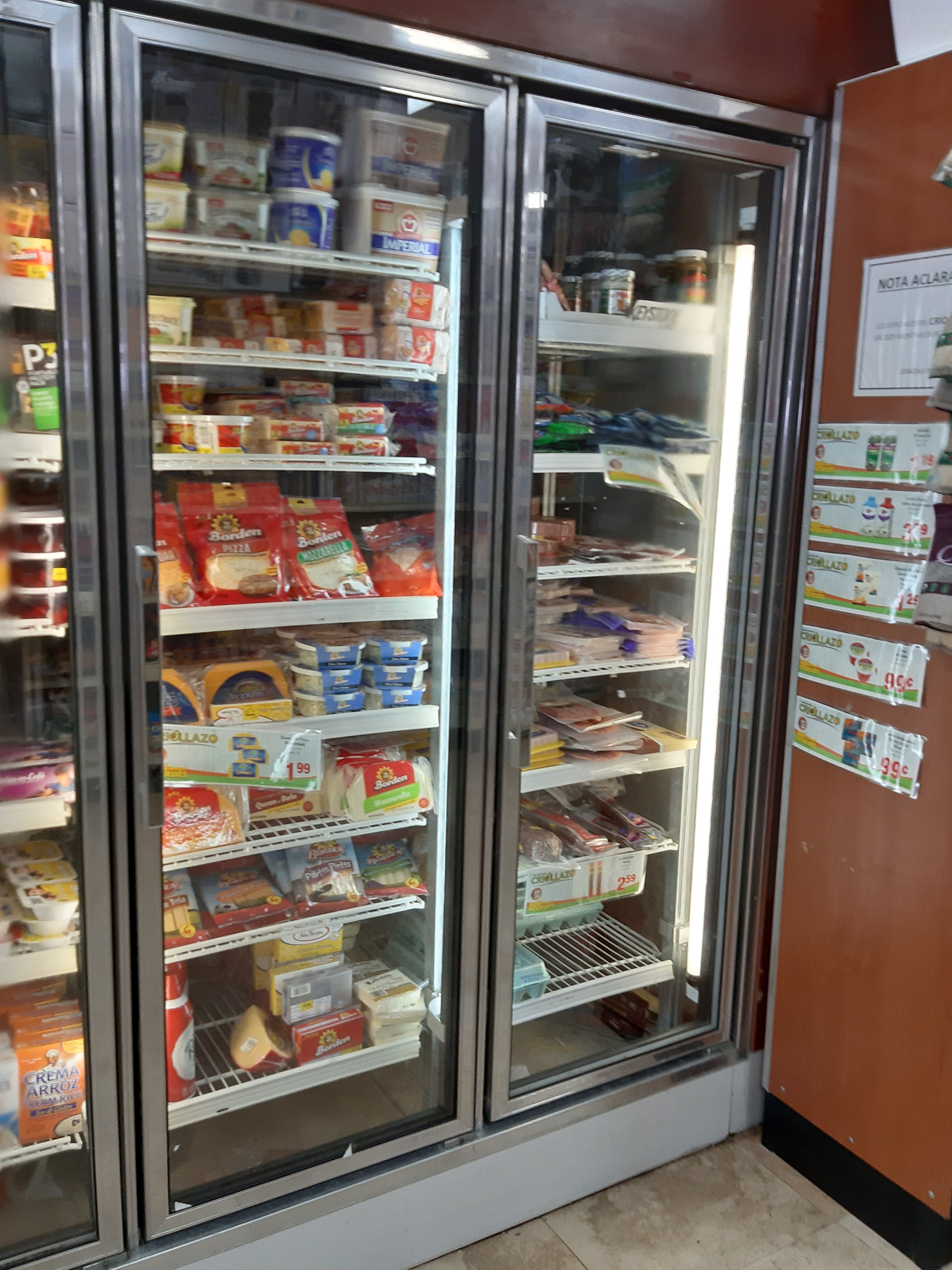 Servicio personalizado en Farmacia Genesis