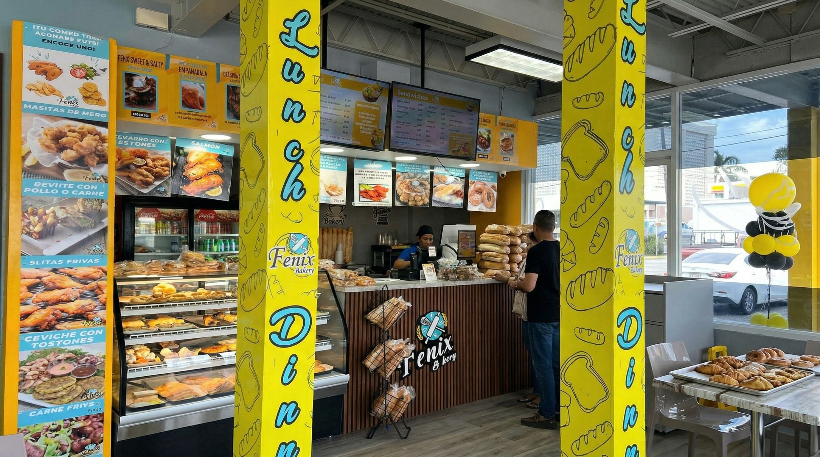 Interior de Fenix Bakery, Ponce Puerto Rico