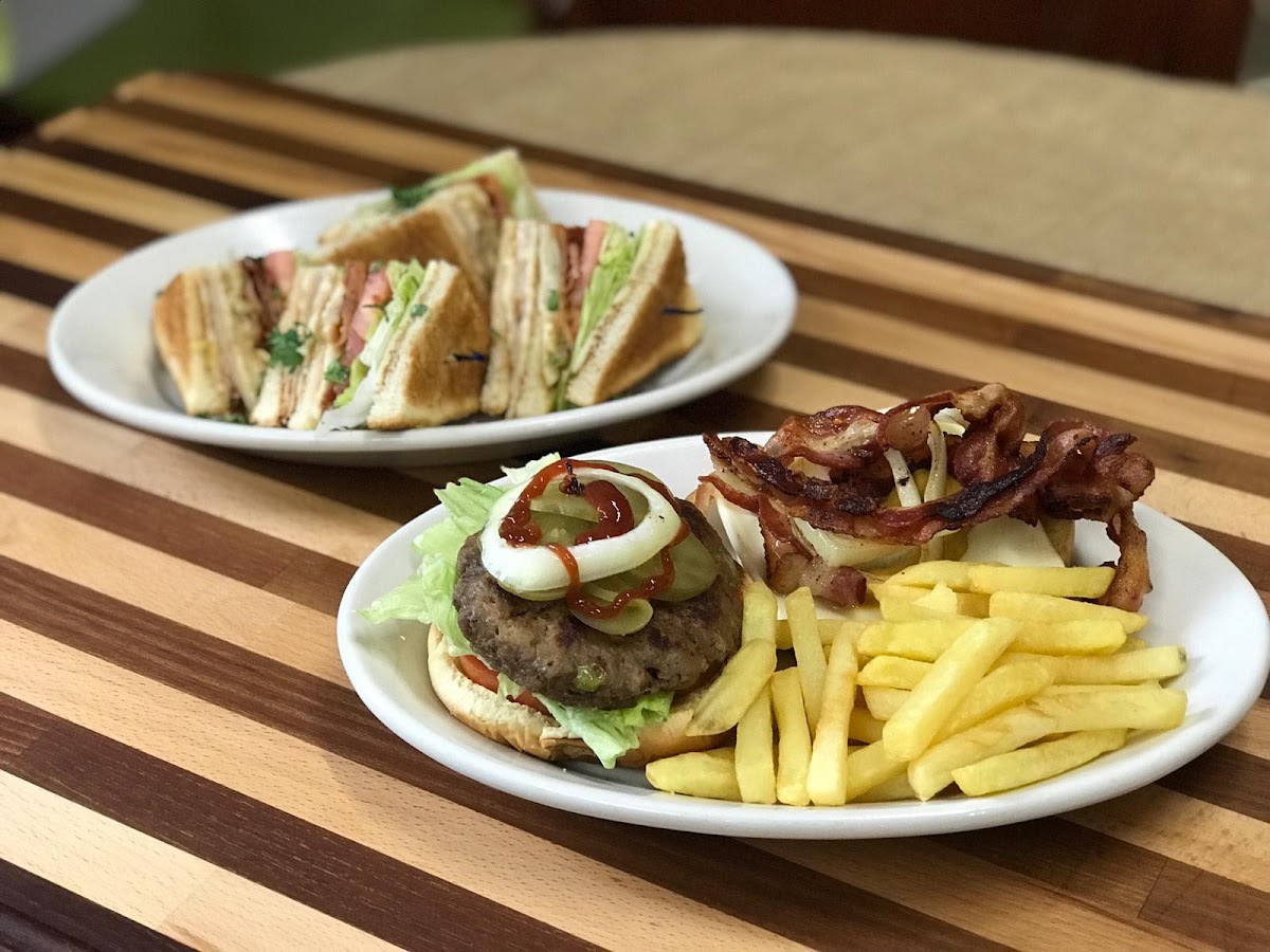 Ambiente colmado Brazo Gitano