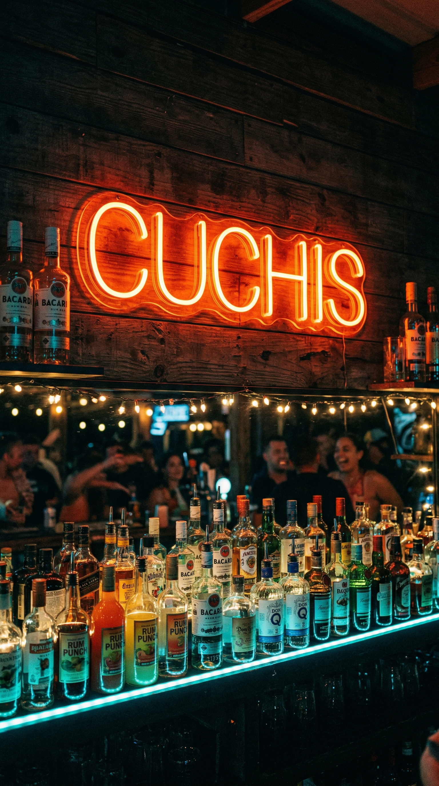 Bar scene Cuchis Beach Bar