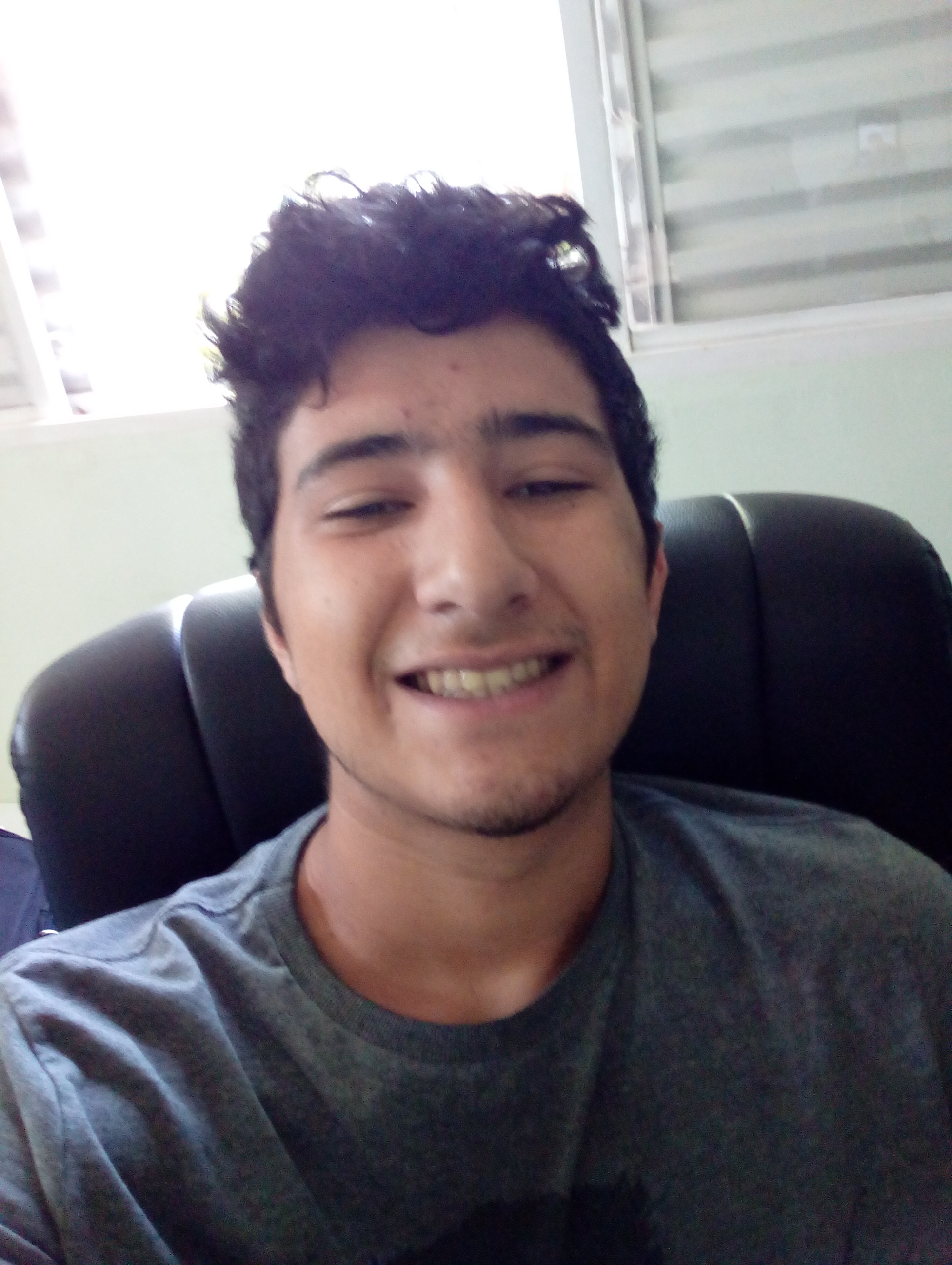 Gustavo professor particular.