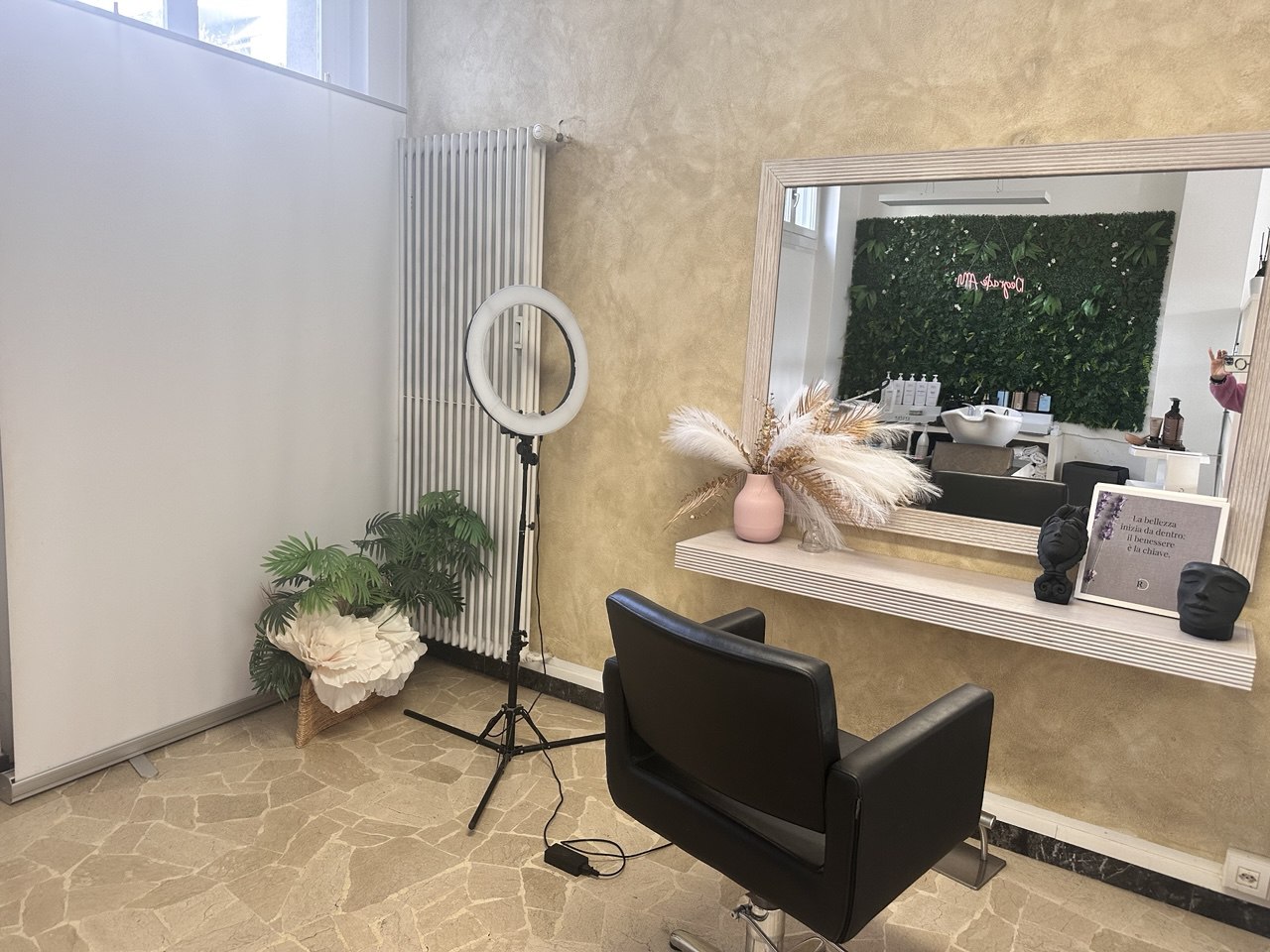 hairstylist A.m. Parrucchieri