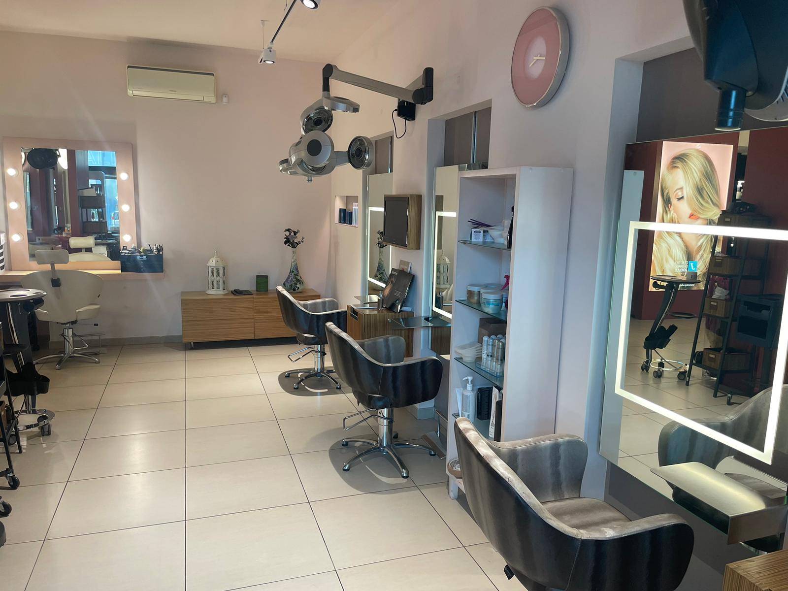 salone di bellezza Alida Coiffeur