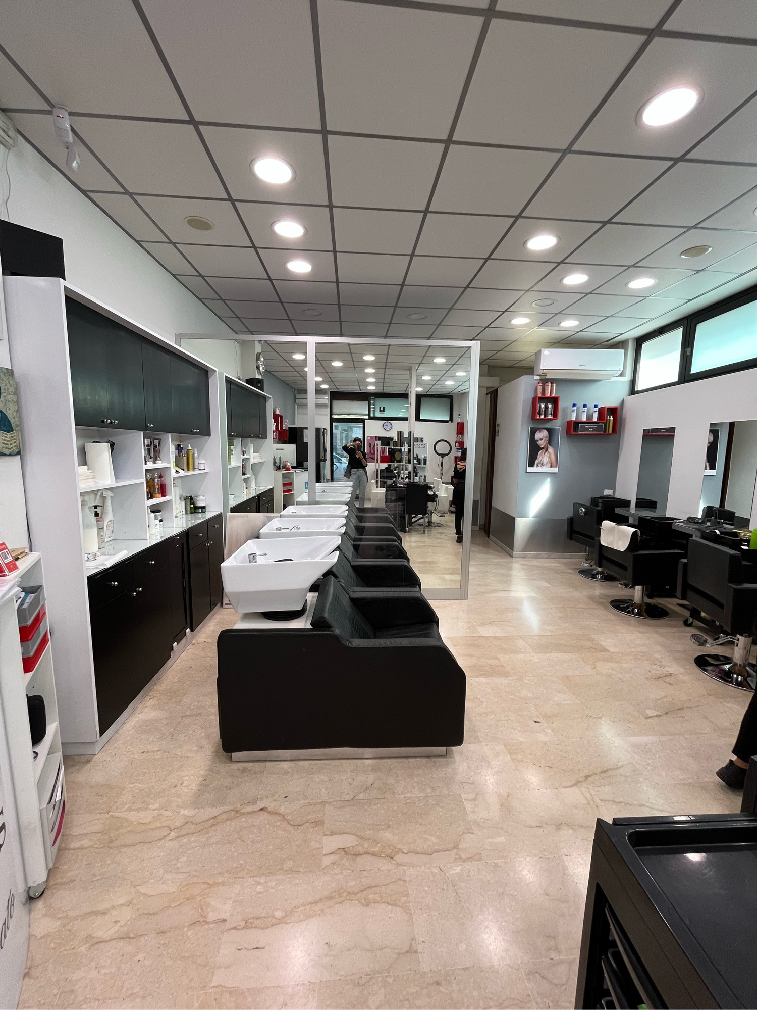 hairstylist Kalle Trichos di Salvo Rosato