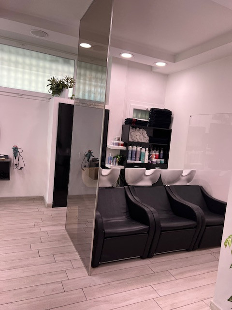 joelle parrucchieri La Bellezza Di Della Casa di Dio Sandra