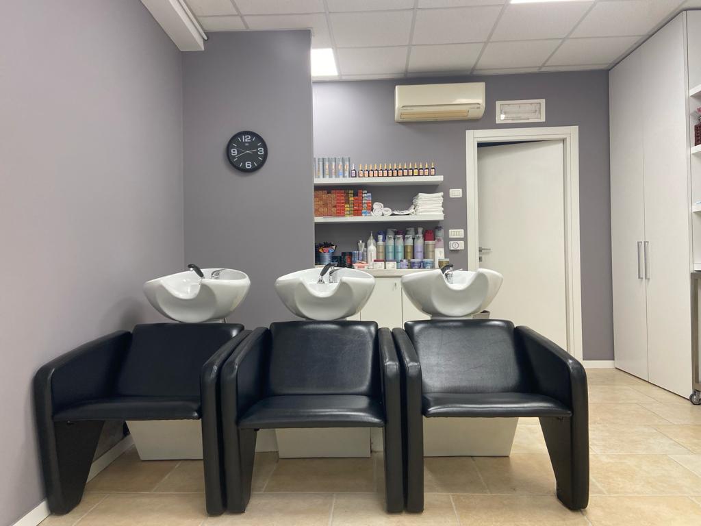 hairstylist Centro Degradé Joelle Porfiri e Mari - Sforzacosta