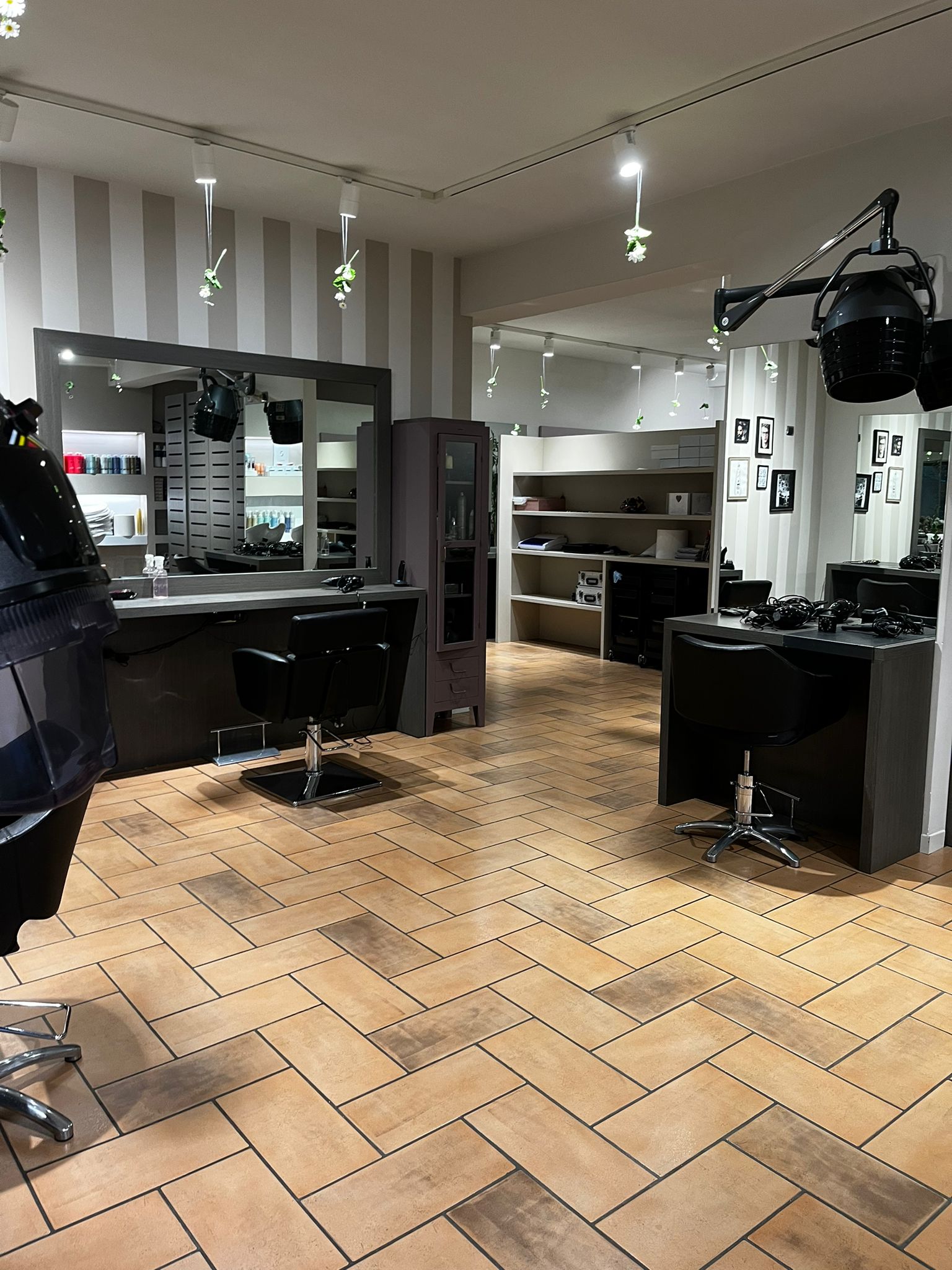 hairstylist Parrucchieri Associati