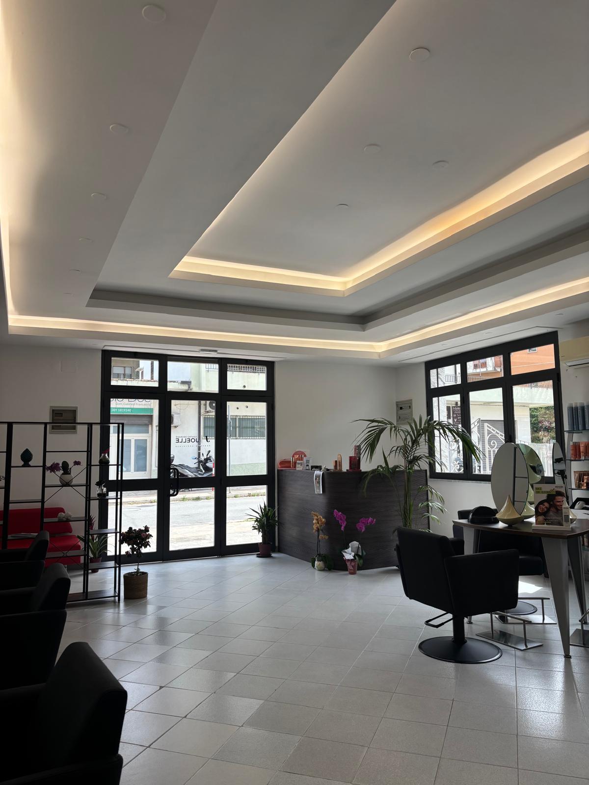 salone di bellezza Silvia Ferrarese Parrucchieri Centro Degradé Joelle