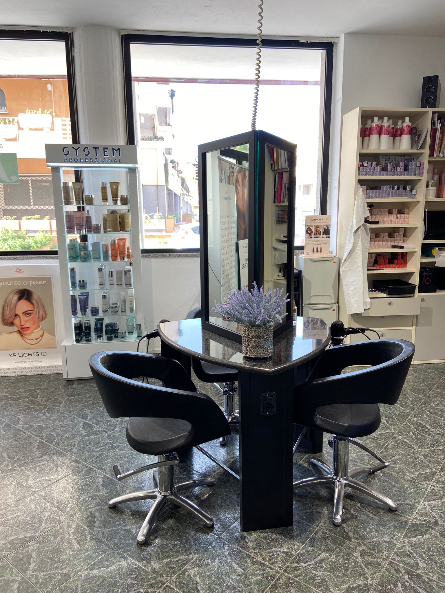hairstylist Centro Degradé Joelle Di Giovanna Busi