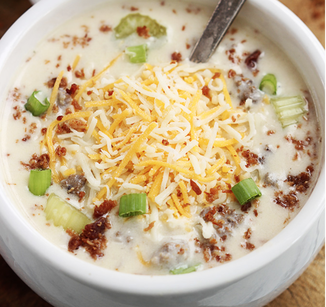 Slow Cooker Cheeseburger Soup