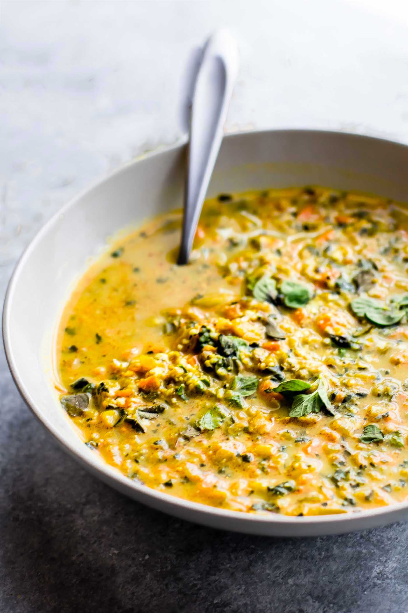 Curried Cauliflower Rice Kale Soup (Paleo + Vegan) 