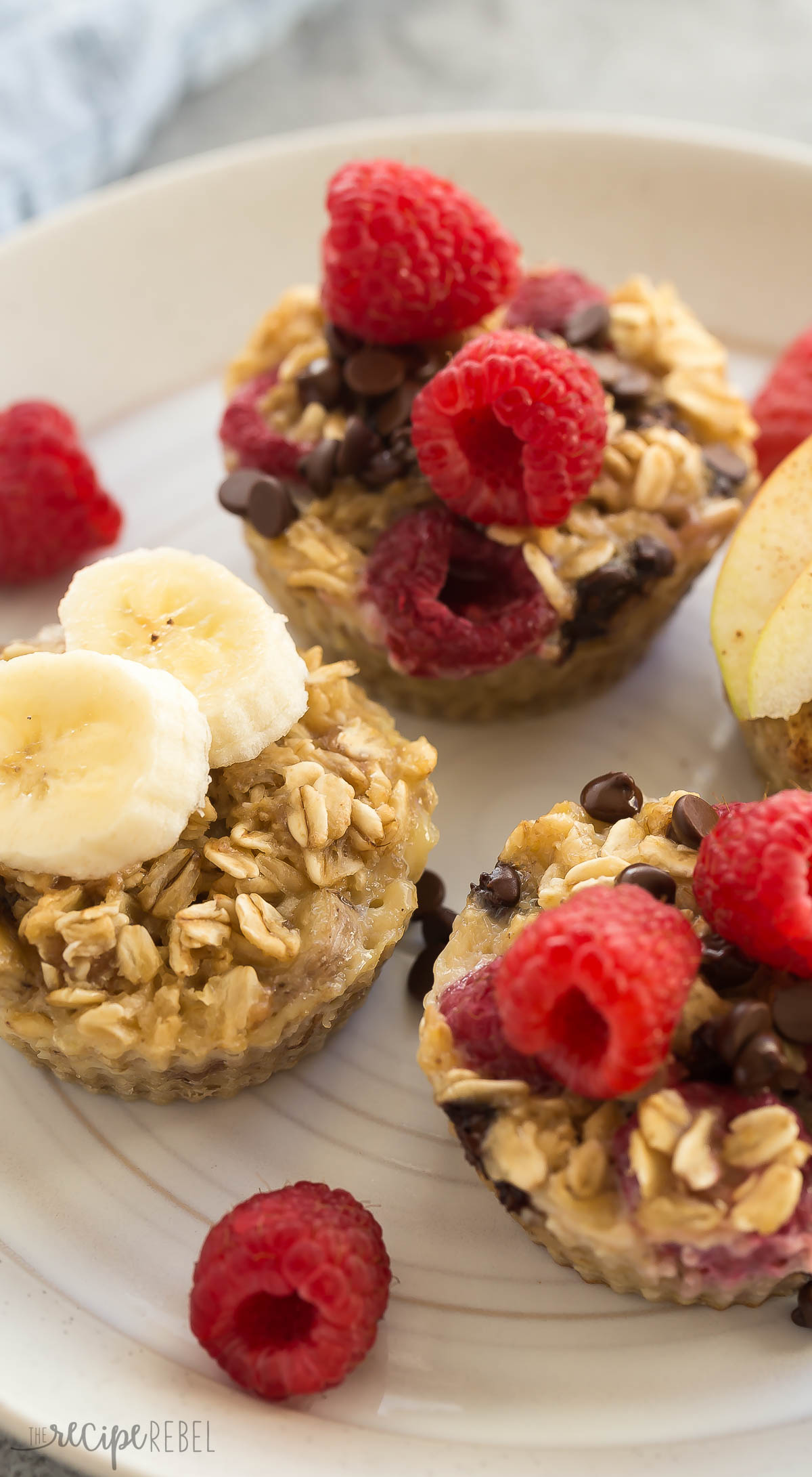 4 Ingredient Oatmeal Cups