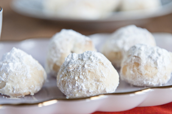 Mexican Wedding Cookies (Polvorones)