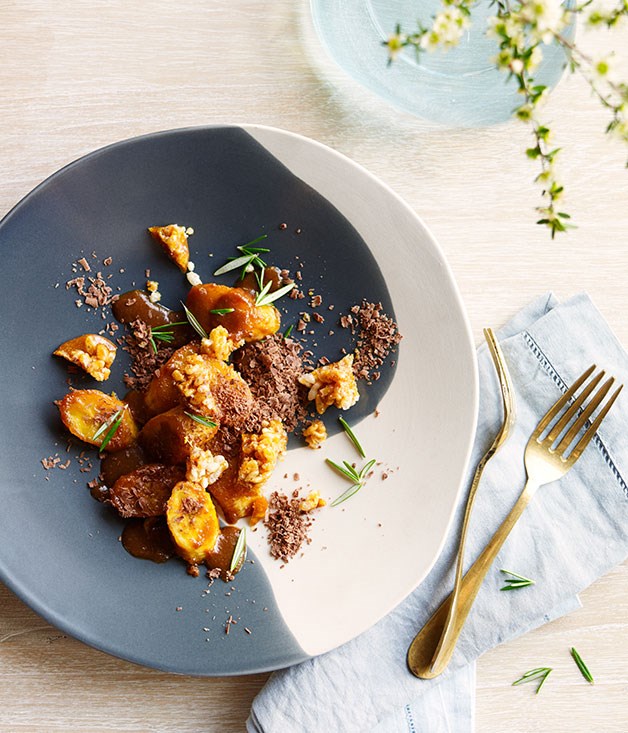 Bananas in rosemary honey puffed rice honeycomb and milk chocolate