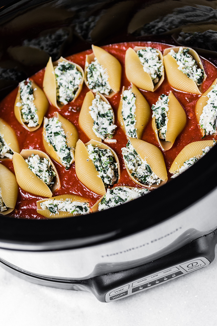 Slow Cooker Stuffed Shells with Spinach
