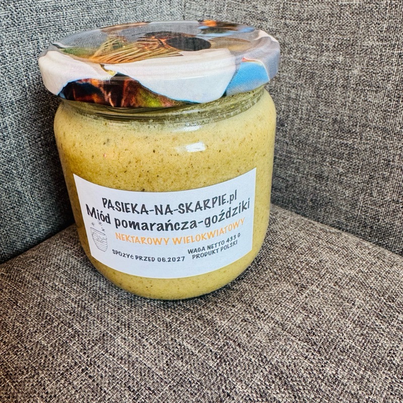 Miód leśny z pomarańczą i goździkami