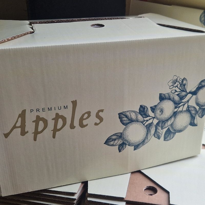 Box jabłka + soki 100%