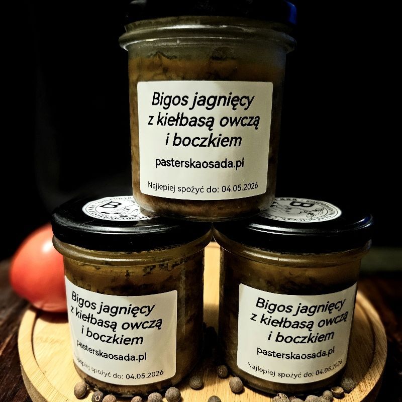 Bigos jagnięcy z kiełbasą owczą, jagnięciną i boczkiem 