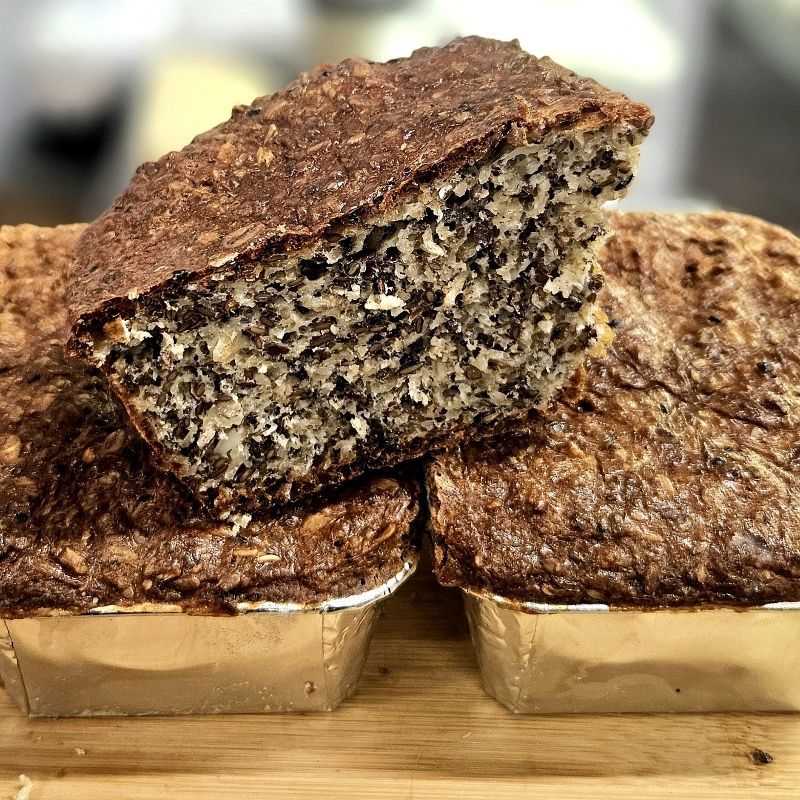 Keto chlebek bez mąki na twarogu owczym