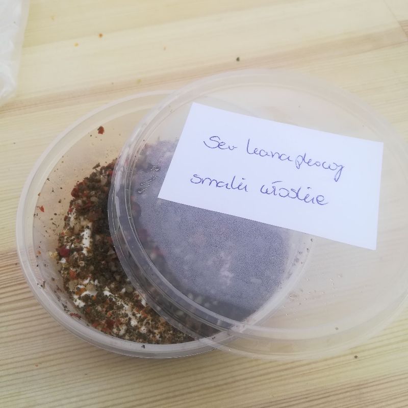 Ser kanapkowy smaki włoskie